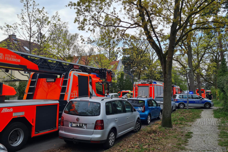 Die Berliner Feuerwehr musste am Freitag mit einem Großaufgebot ausrücken.