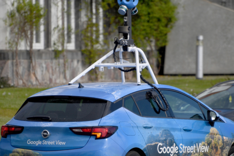 Ein Wagen von Google Street View: Von einem solchen will der Grünen-Politiker damals angefahren worden sein. Ein Video widerlegt dies jedoch. (Symbolbild)