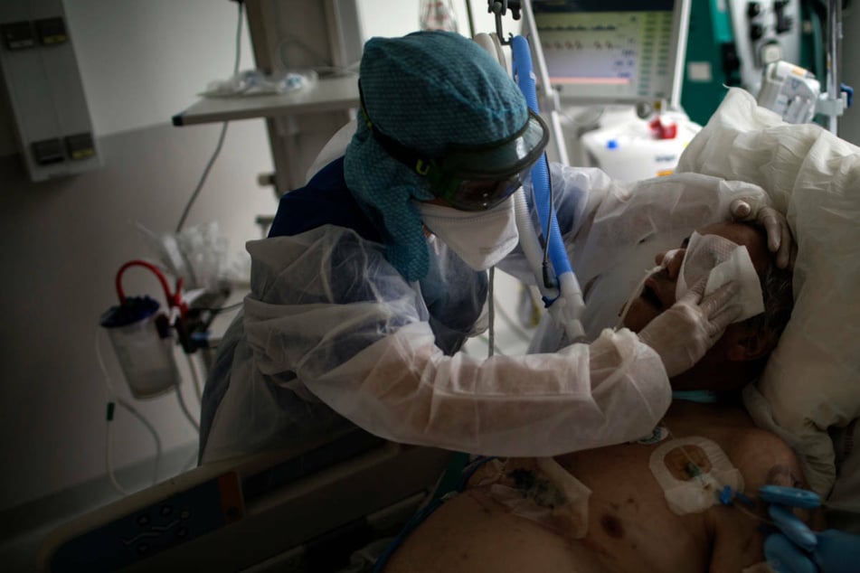 Zurzeit sind in Hessen 155 Betten mit Corona-Patienten belegt. (Symbolbild)