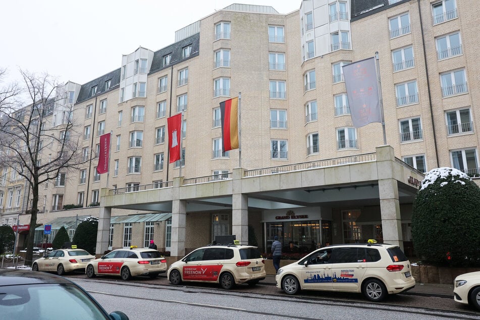 Auch das Luxus-Hotel Grand Elysée soll von Ermittlern aufgesucht worden sein. (Archivfoto)