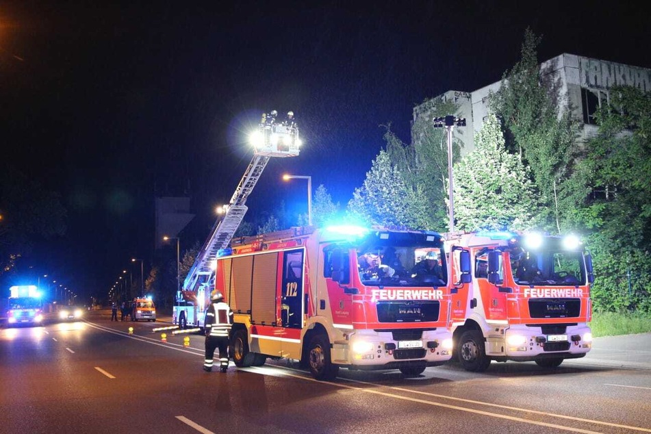 Gegen 23 Uhr traf die Feuerwehr vor Ort ein.