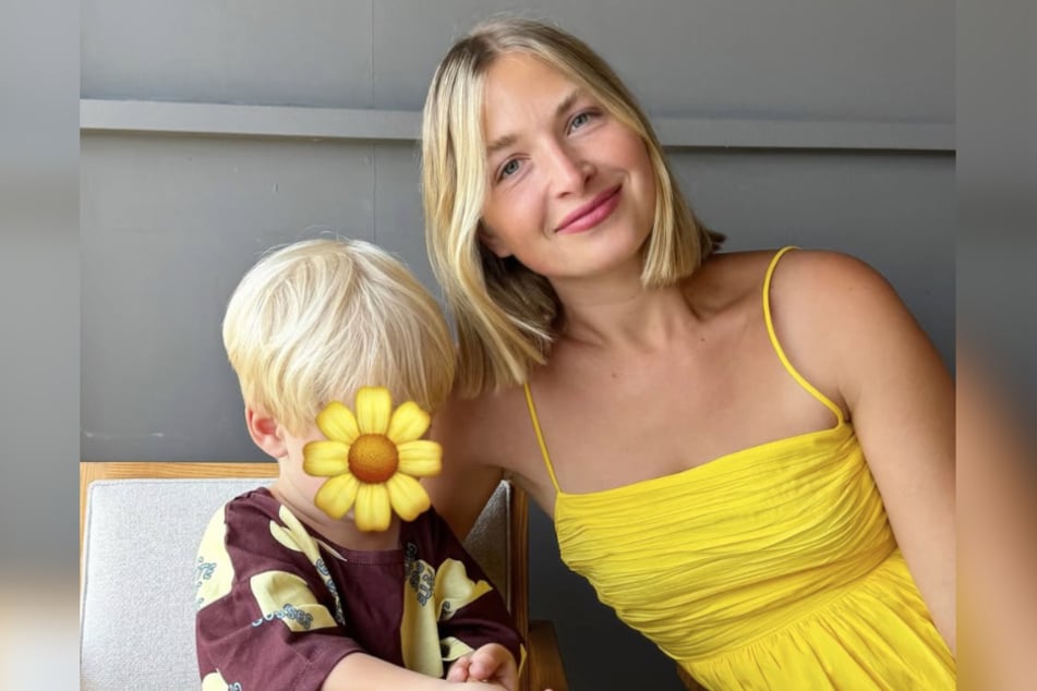 Die 33-Jährige hat bereits einen Sohn. Sie und Freund Felix Adergold (48) arbeiten schon länger am zweiten Kind.