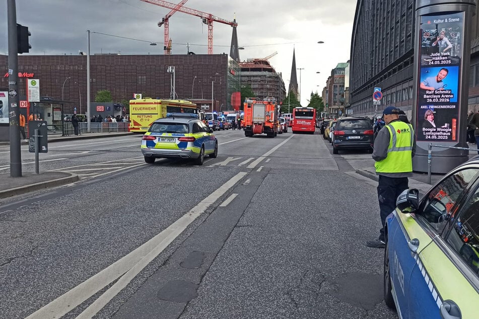 Auch der Straßenverkehr rund um den Bahnhof ist teilweise von Sperrungen betroffen.