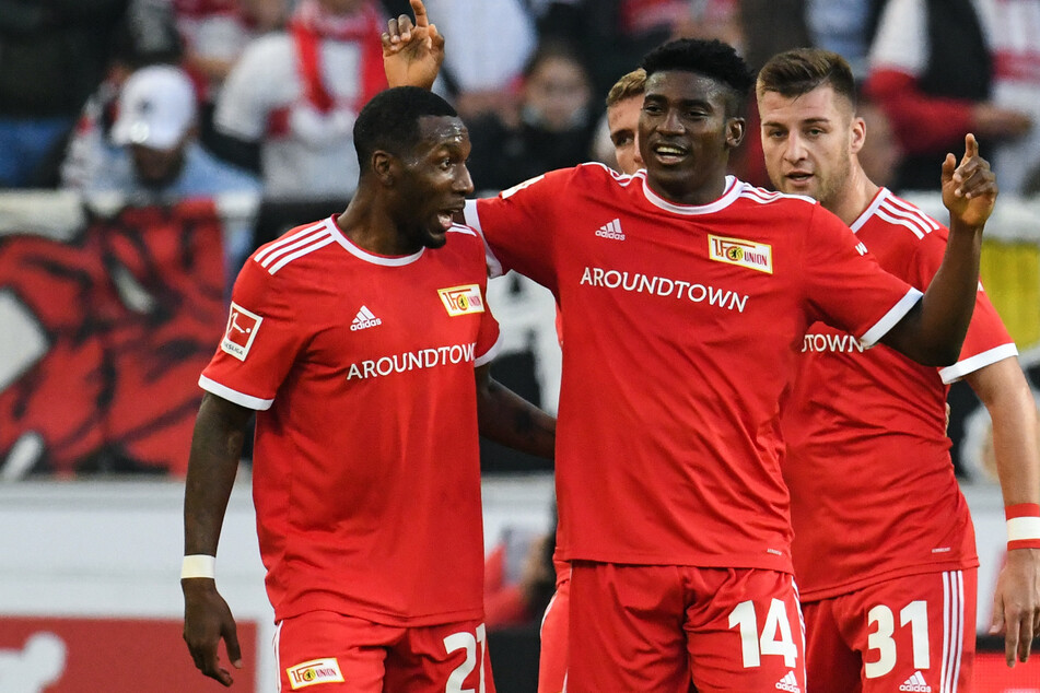 Union feiert nach dem Treffer zum 1:0 durch Taiwo Awoniyi.
