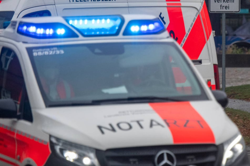 Kurioser Unfall auf Usedom: Frau (64) meterweit von Auto mitgeschleift