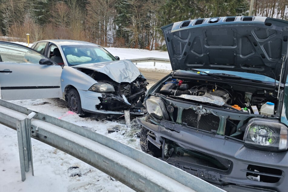 Am Dienstagmorgen kam es zwischen Erlabrunn und Johanngeorgenstadt zu einem schweren Unfall.