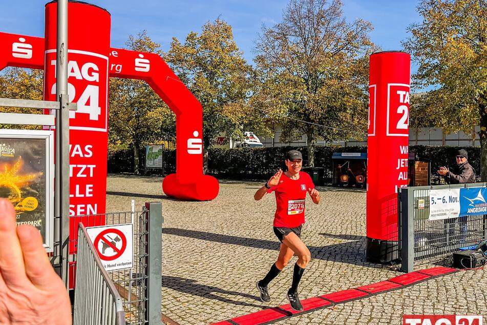 Beim Magdeburg Marathon tauchte TAG24 als Sponsor auf.
