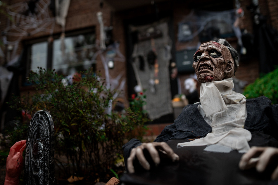 "Halloween-Haus" in NRW-City zieht zahlreiche Horror-Fans in seinen Bann