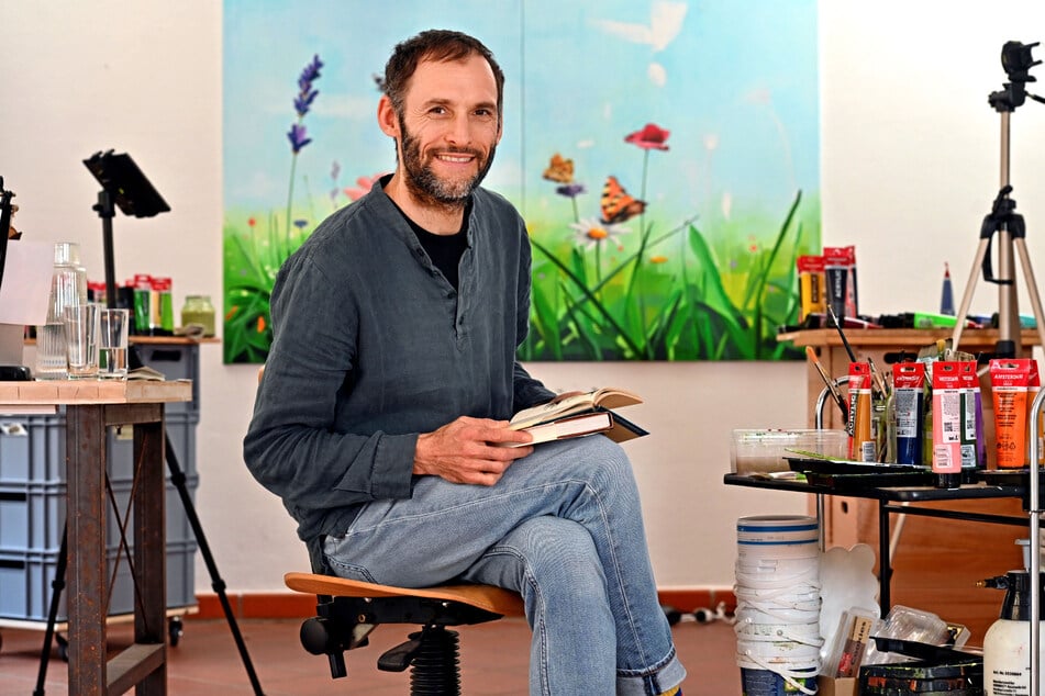 Fassadenkünstler Robert Richter (41) hat sein Atelier im Hechtviertel.