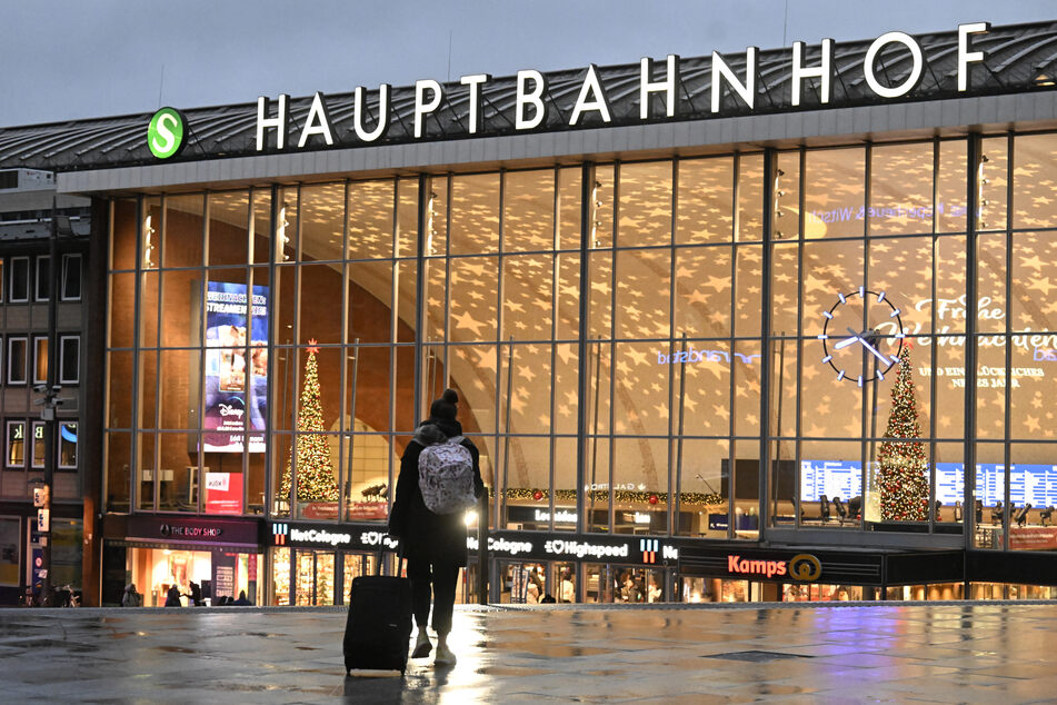 Der Vorfall am Kölner Hauptbahnhof ereignete sich bereits am Donnerstagmittag gegen 12.11 Uhr.