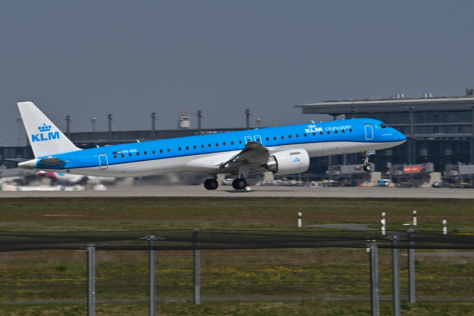 In einer KLM-Maschine wurde eine Passagierin plötzlich Mutter. (Archivbild)