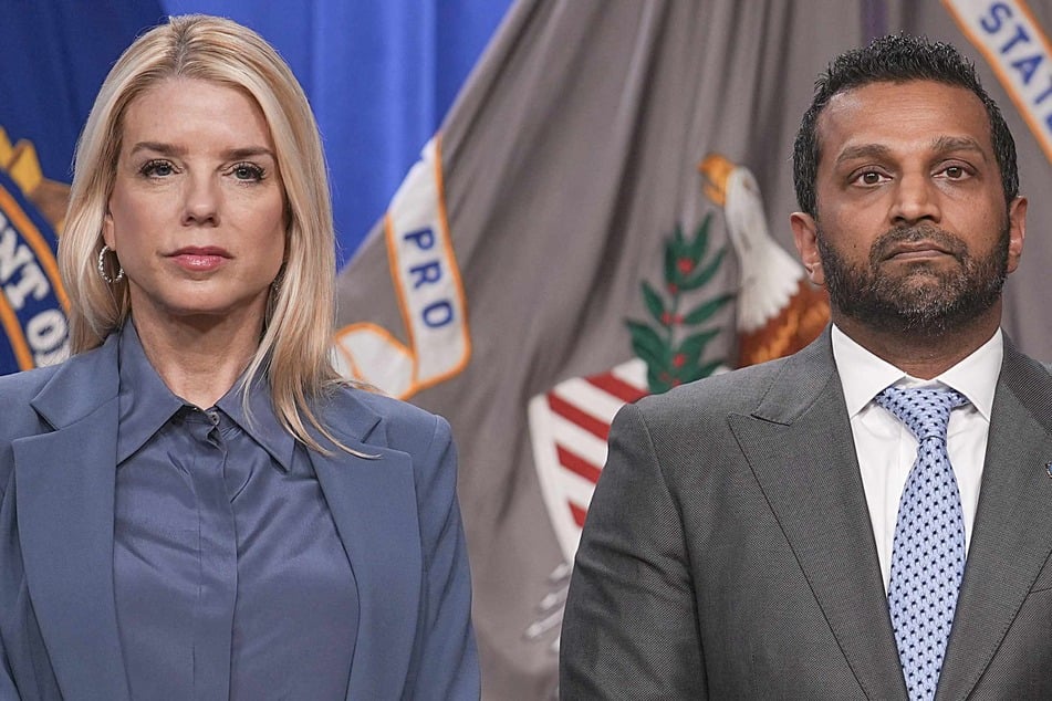 New Year's Eve bombing plot by "far left" anti-government group was disrupted in LA, says FBI