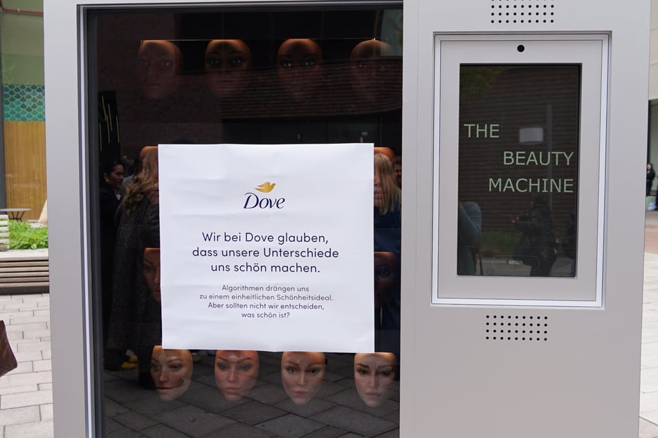 "The Beauty Machine" wurde am Freitag direkt wieder symbolisch abgeschaltet.
