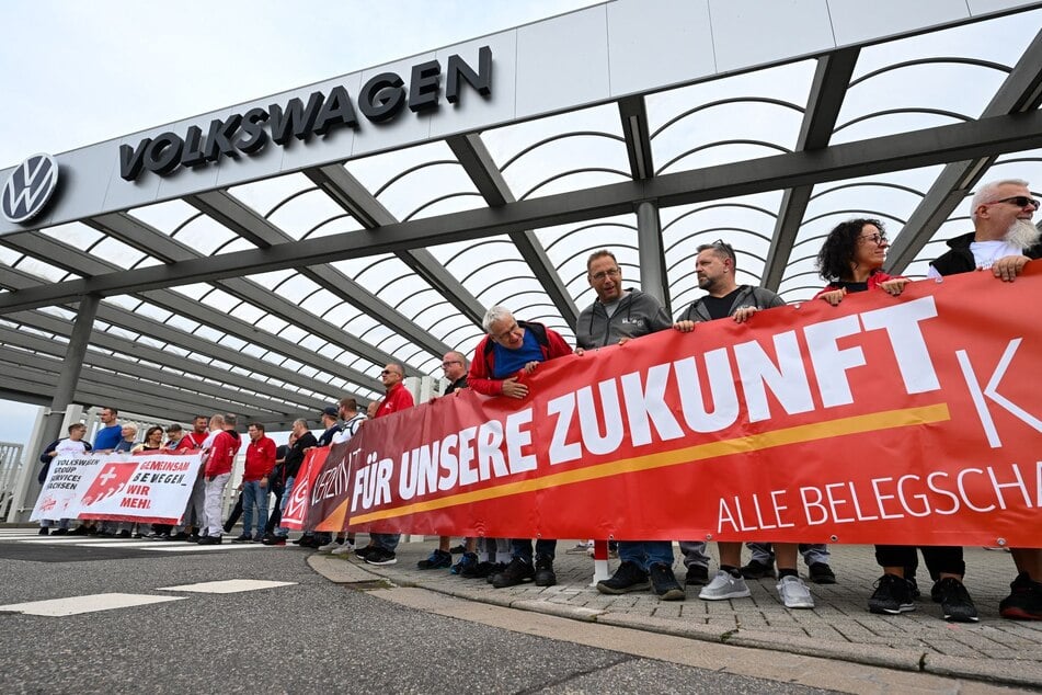 Die Sorgen in Zwickau sind riesig. Viele VW-Mitarbeiter fragen sich, ob sie nach 2030 noch einen Job haben.