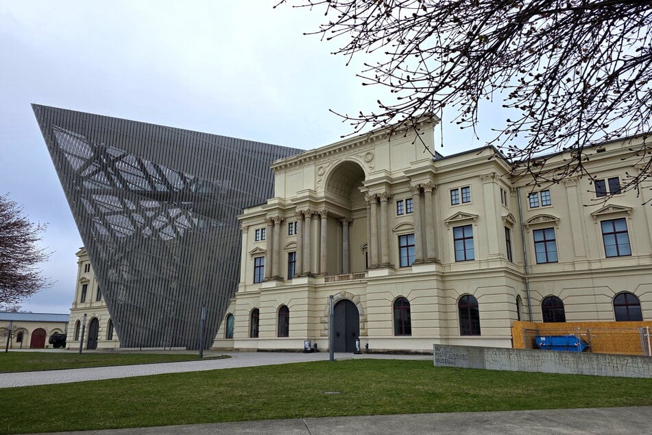 Das Millitärhistorische Museum in Dresden ließ sich gefälschte Dokumente andrehen.