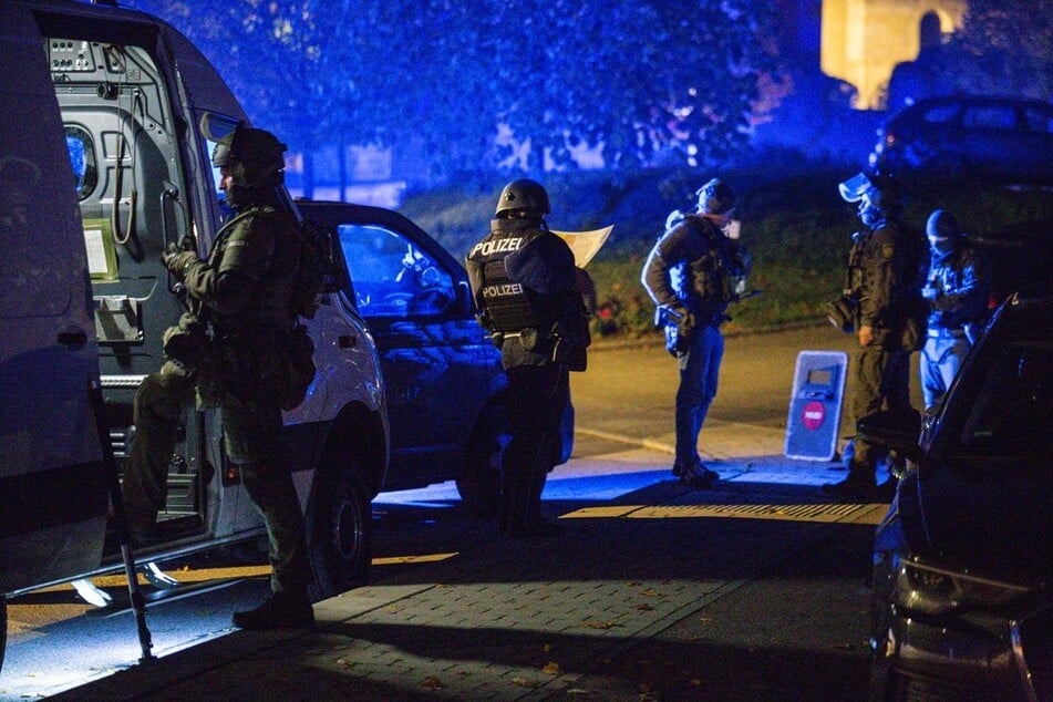 Mehrere Polizeieinheiten waren am Montagabend im Kreis Schwäbisch Hall im Einsatz.