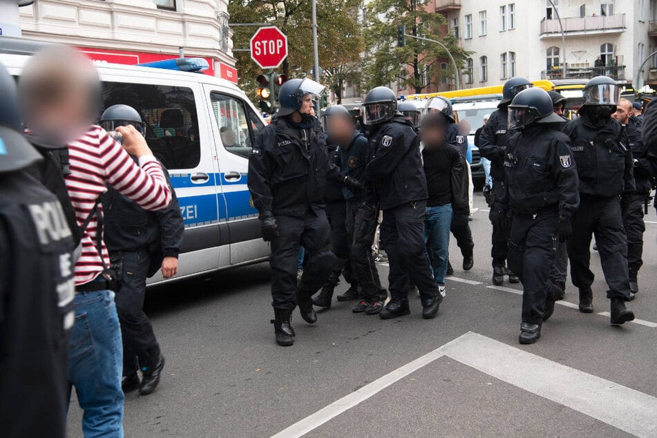 Berlin: Brennpunkt Berlin-Neukölln: Erneut Polizeieinsatz bei Palästina-Demo