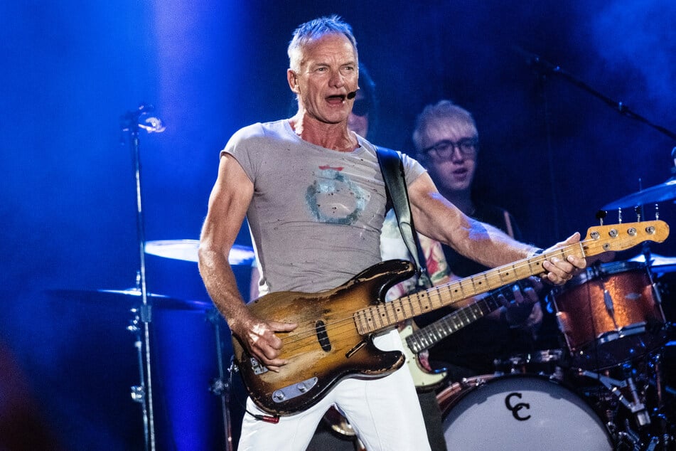 Der britische Musiker Sting (72) spielte am Montagabend vor Tausenden Fans in Hamburg. (Archivbild)
