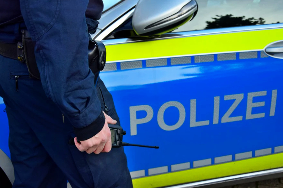 Die Polizei ermittelt zu dem Vorfall in Schwarzenberg und sucht Zeugen. (Symbolbild)