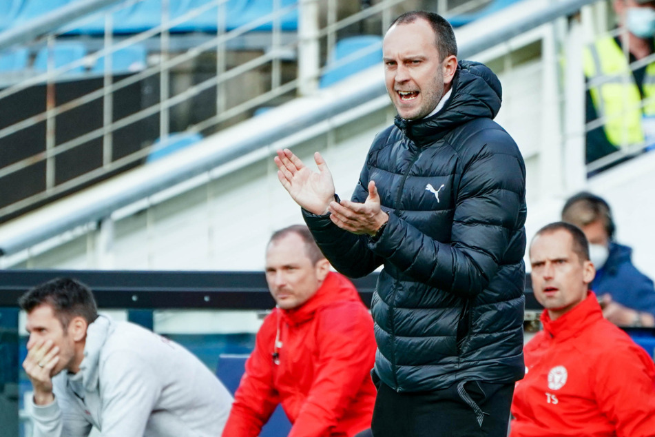 Kiel-Trainer Ole Werner könnte eine erfolgreiche Saison mit dem Einzug ins DFB-Pokal-Halbfinale und dem Aufstieg in die Fußball-Bundesliga krönen.