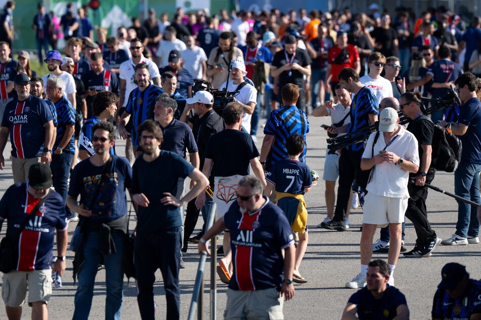 In der Münchner Innenstadt wimmelt als am Samstag aufgrund des CL-Finals vor Fans.