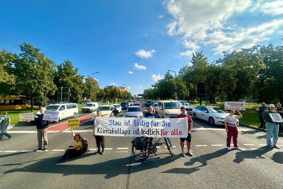 Viermal wurden die Fahrbahnen für jeweils sieben Minuten blockiert.