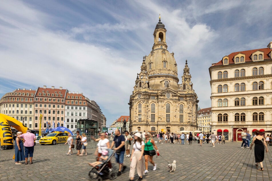 Am Sonntag startet der Spazierclub mit seinem ersten Treffen an der Frauenkirche.