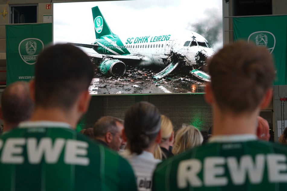 Nach dem Absturz in die 2. Bundesliga soll nun ein neues Kapitel aufgeschlagen werden.