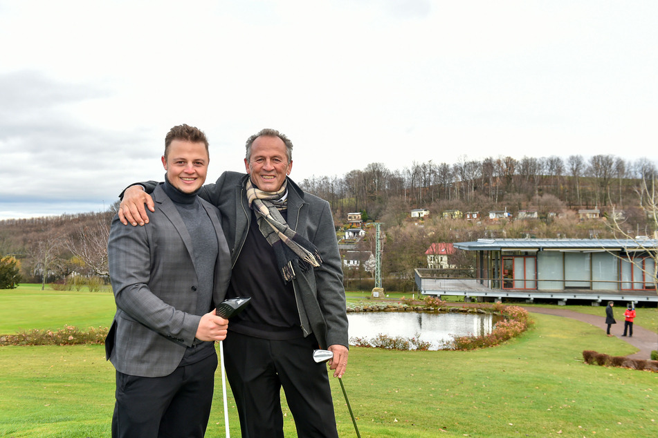 Karl Schwald (63, r.) und Sohn Michael Muthreich (29) sind die neuen Betreiber des Golfplatzes Possendorf.