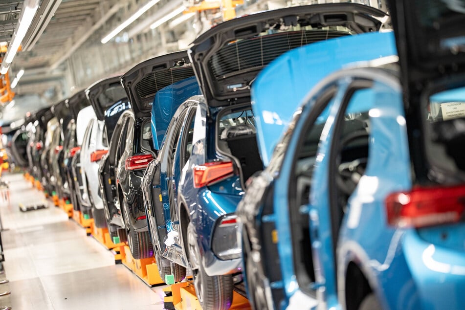 Mehr arbeiten oder mehr Modelle in der Fertigung? Der Streit spitzt sich zu. Der Rettung des VW-Werks in Zwickau nützt das wenig.