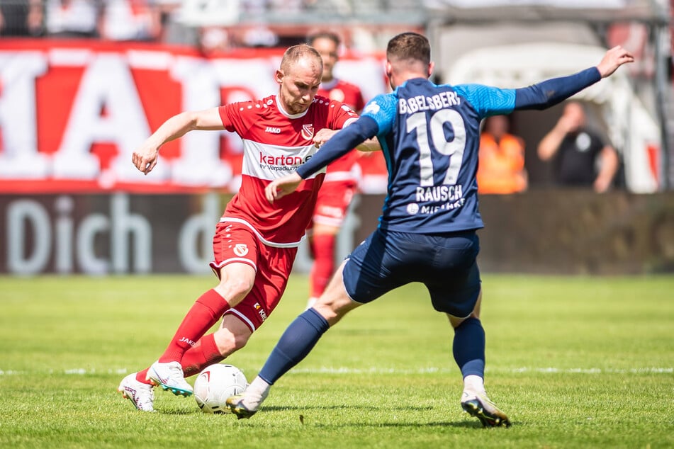 Im Cottbus-Trikot war Hasse regelmäßiger Kontrahent seines neuen Vereins.