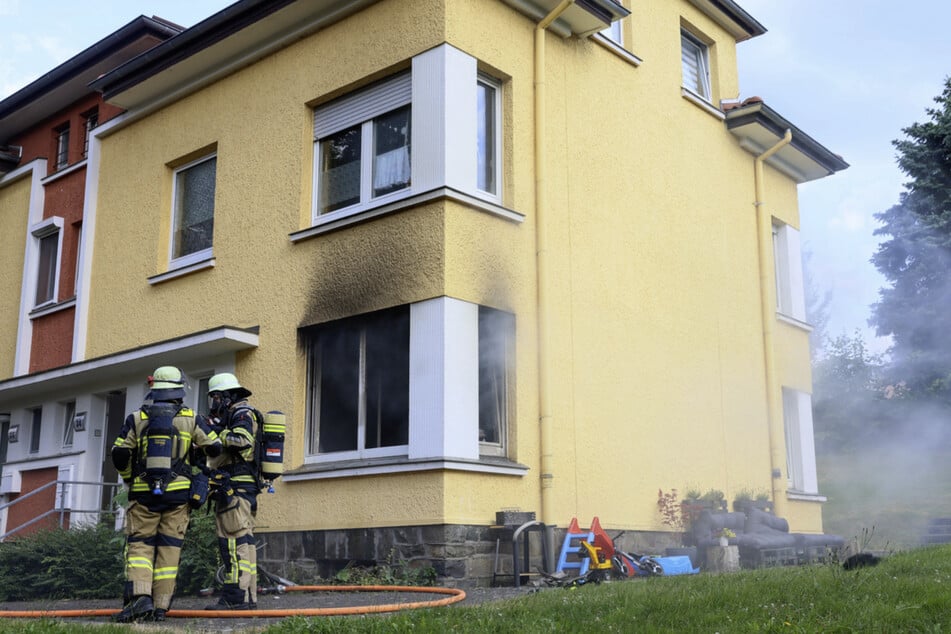 Die Erdgeschosswohnung ist nach dem Brand nicht mehr bewohnbar.