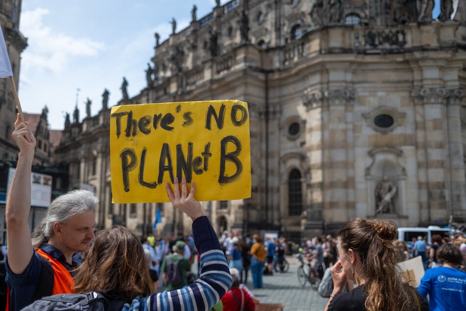 Auch Klimaaktivist Christian Bläul (42, l.) war vor Ort.