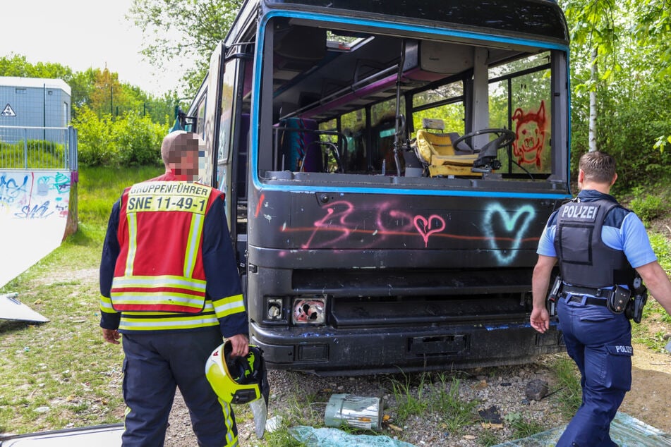 Feuerwehr muss zu Skatepark ausrücken: Brand in Reisebus