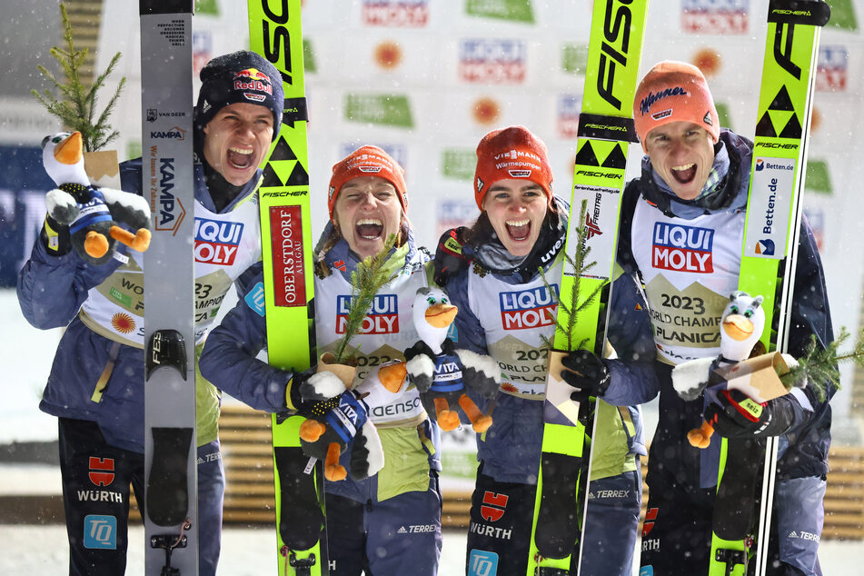 Bei der Nordischen Ski-WM 2023 holte Deutschlands Mixed-Team Gold - doch auch hier wurde die Übertragung abgebrochen.