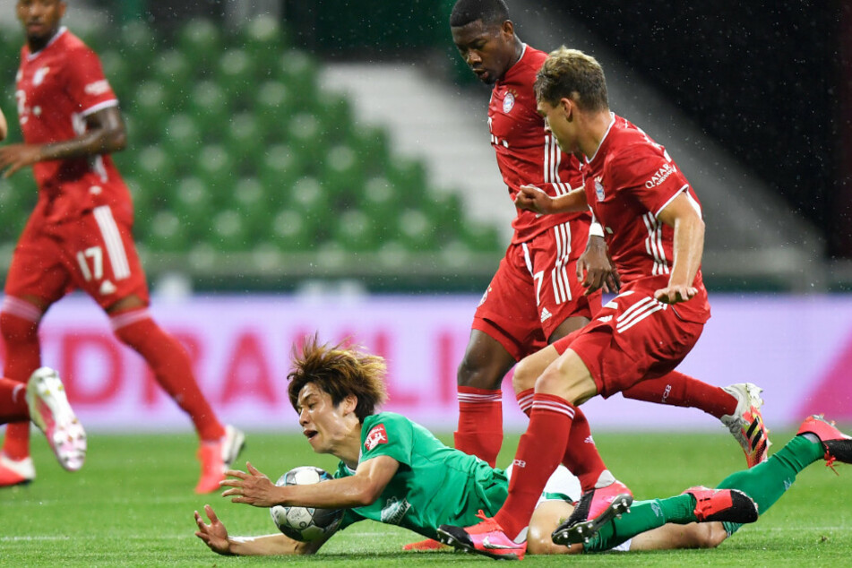 Die Spieler des FC Bayern München taten sich gegen Werder Bremen schwer.