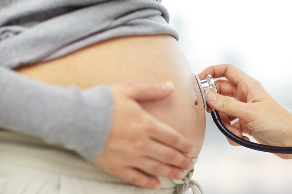 Schwangere Frauen haben Krebs bei Geburt auf Babys übertragen