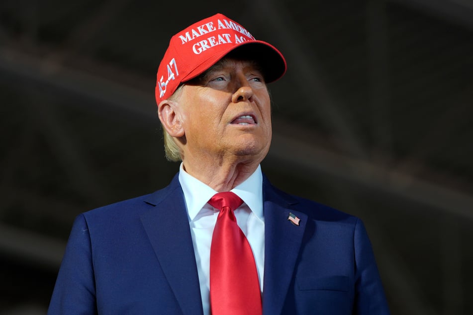 Trotz der diskussionswürdigen Regierung um Donald Trump (79) will Rhein die Kommunikation mit den USA aufrechterhalten.