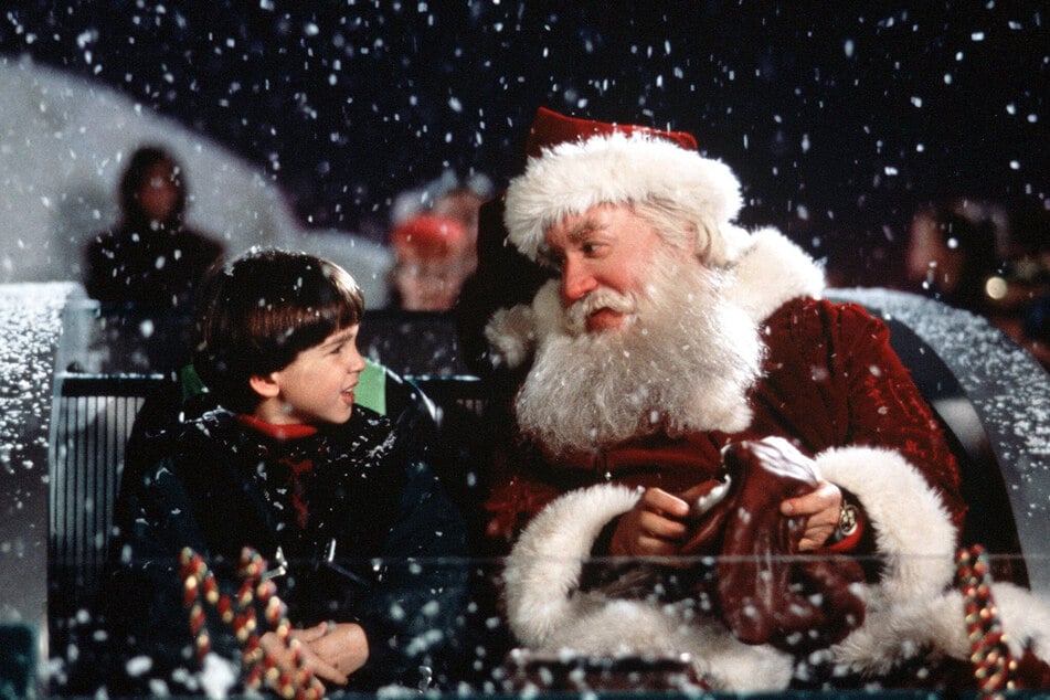 Der beliebte Weihnachtsklassiker "Schöne Bescherung" läuft um 16.50 Uhr auf RTL.