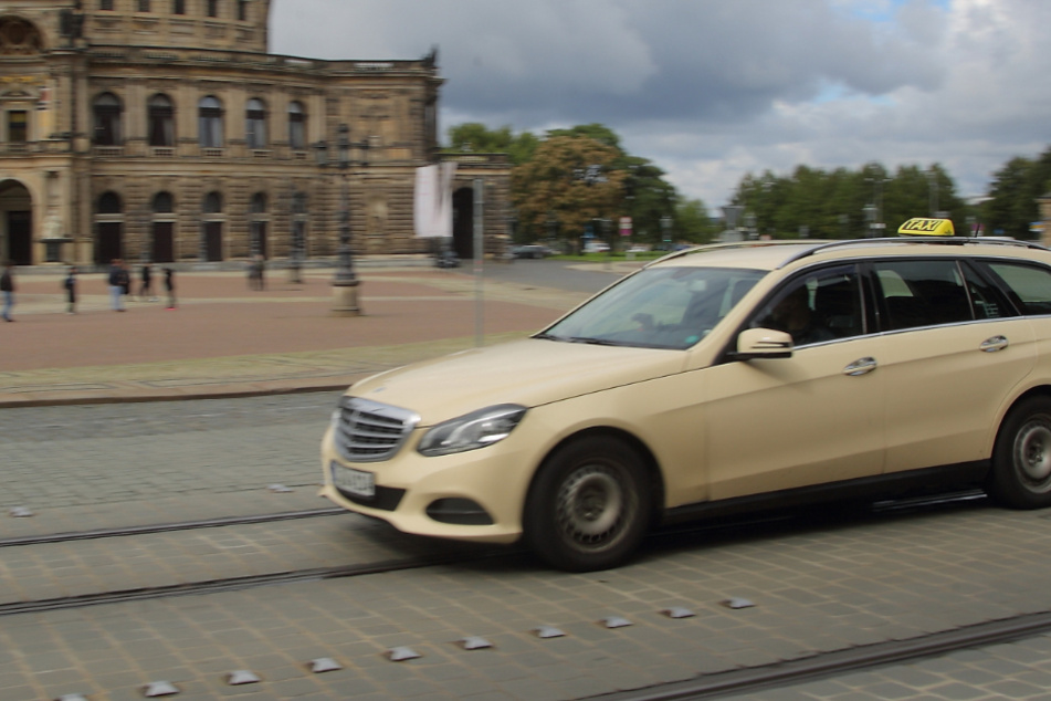 Dresden: Neuer Rathausplan: So teuer soll Taxifahren in Dresden bald werden