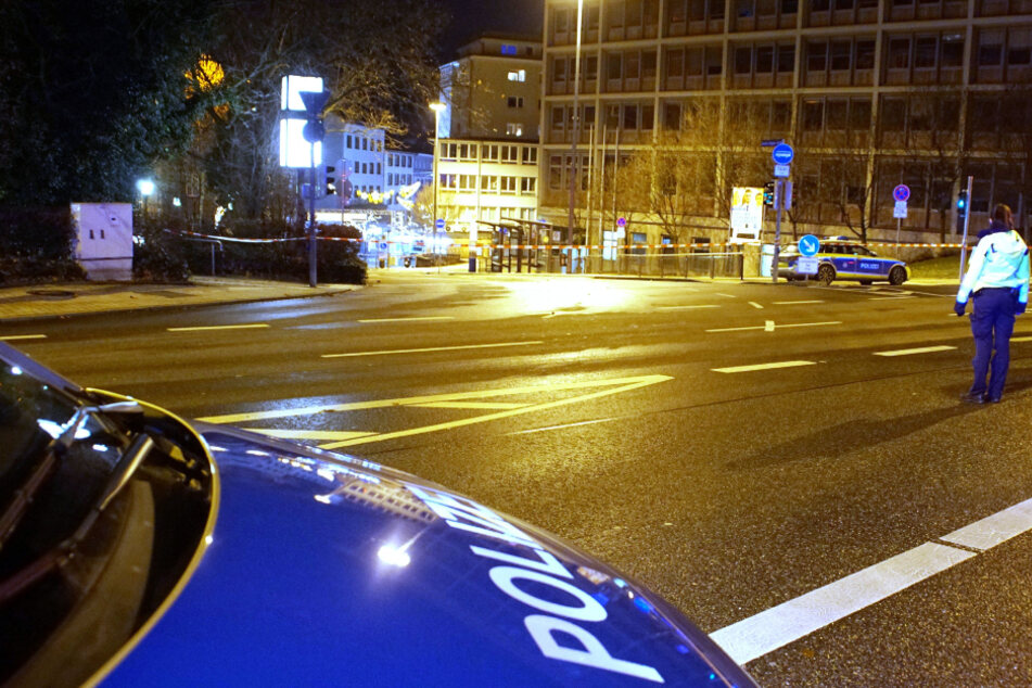 Die Polizei sperrte das Gebiet weiträumig ab.