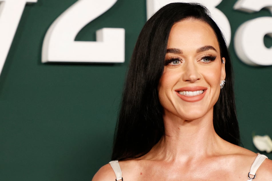 Katy Perry to blast off into space with help of Jeff Bezos!