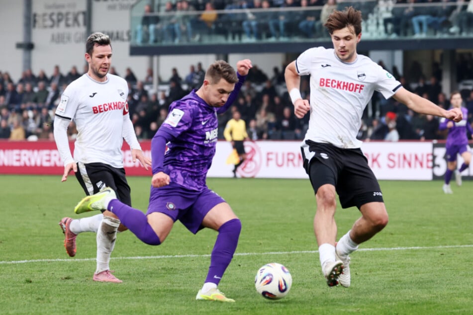 Doppeltes Pech für Julian Guttau (26). Der starke offensive Mittelfeldspieler musste im Sachsenpokal gegen Lok Leipzig mit einer Knöchelblessur runter und fällt nun auch noch erkältet gegen den VfB Stuttgart II. aus.