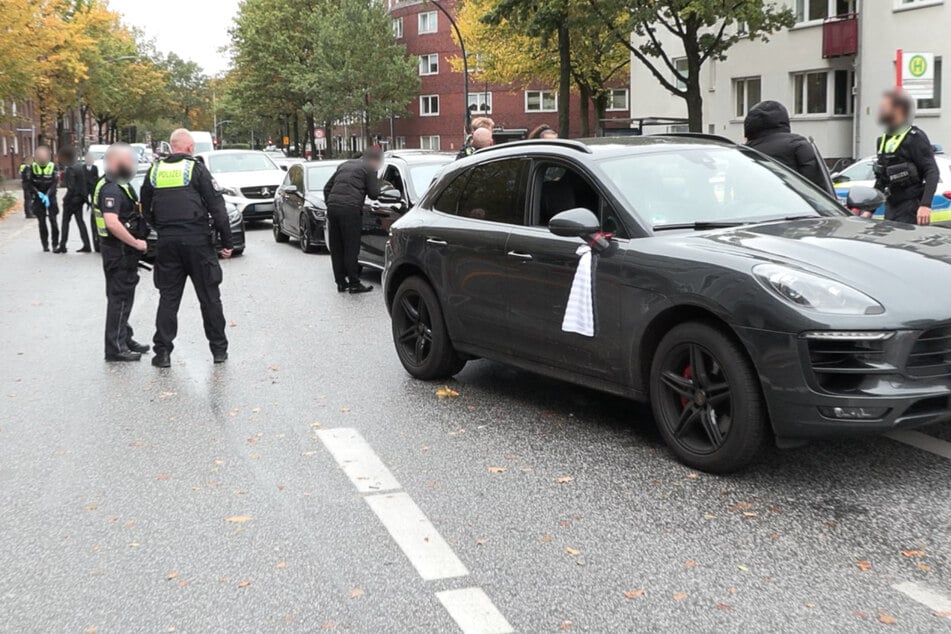 Hamburg: Schüsse mitten in Hamburg? Polizei stoppt Autokorso