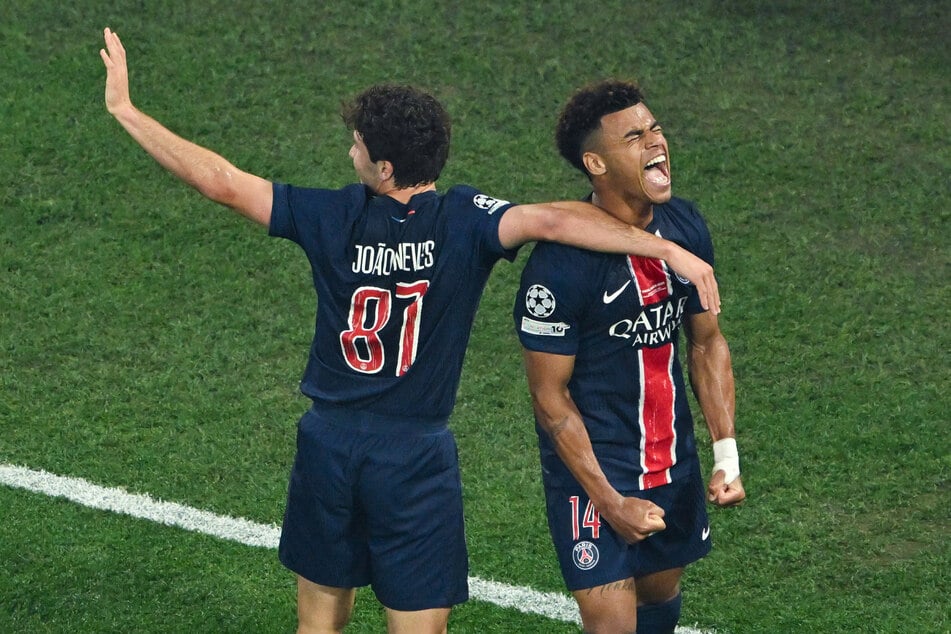 Desire Doue lässt seinen Emotionen nach dem 2:0 freien Lauf.