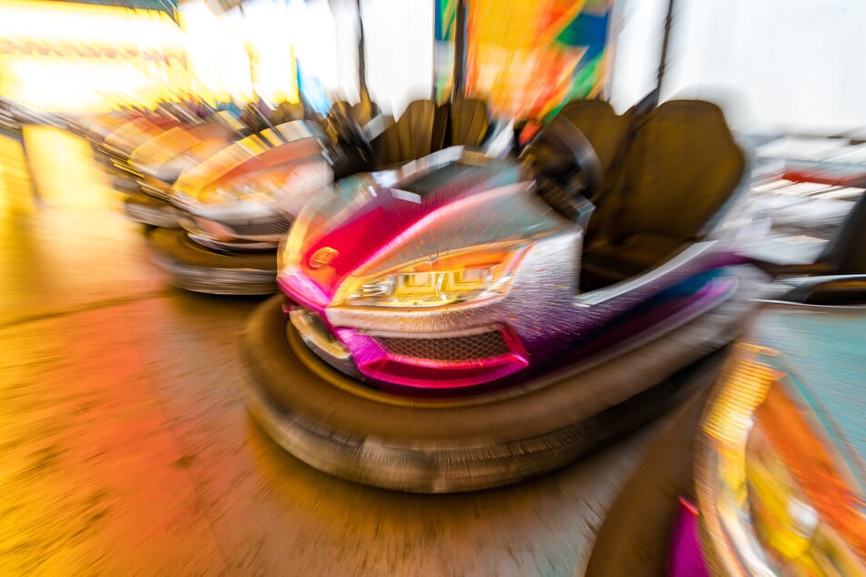 Ab auf den Autoscooter und los geht's! Der Festplatz auf der Dresdner Vogelwiese verspricht Spaß und Action.