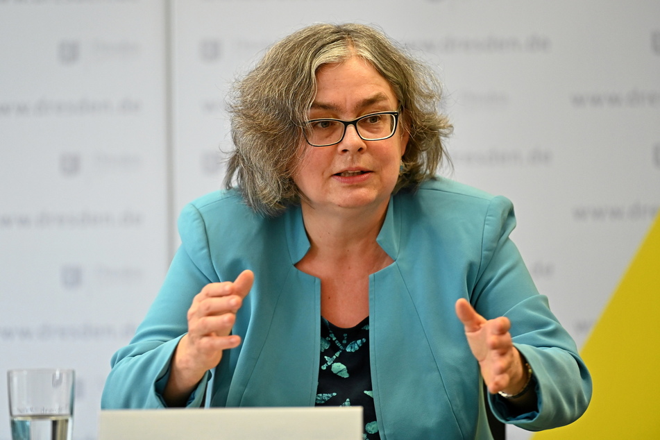 Bürgermeisterin Eva Jähnigen (58) bei der Vorstellung des jüngsten Klimakonzepts für Dresden.