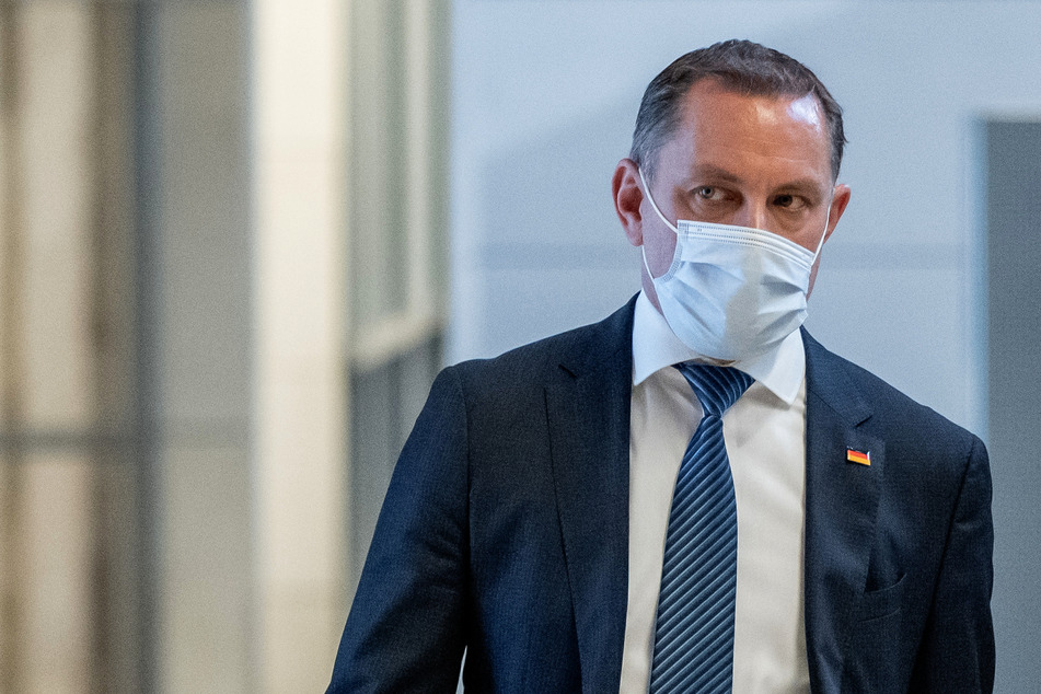 Tino Chrupalla (46), Fraktionsvorsitzender der AfD, befindet sich derzeit in häuslicher Quarantäne.