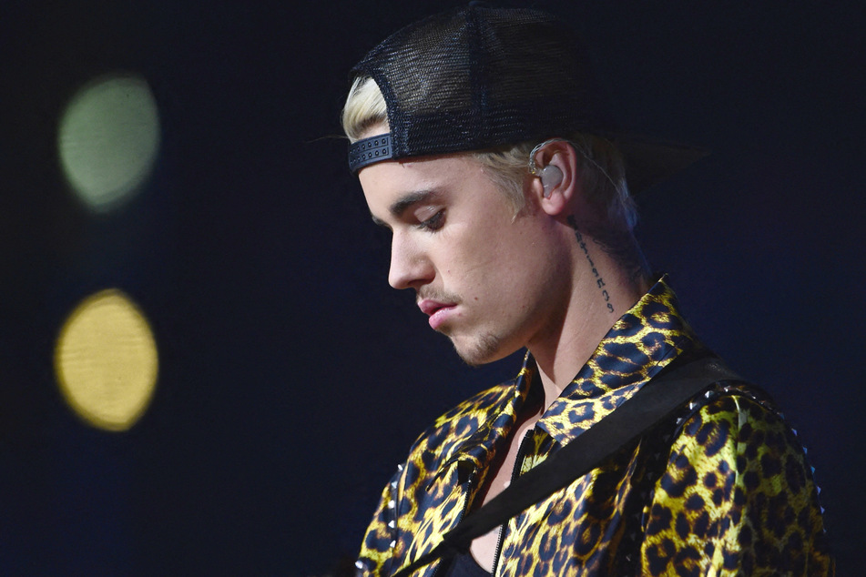 Pop sensation Justin Bieber cancelled his Justice World Tour indefinitely on Tuesday, citing ongoing health issues.