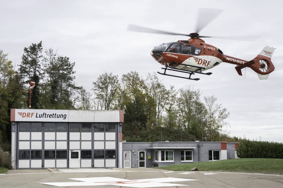 Mehr Hubschrauber sollen im Einsatz sein. Zwei Hubschrauberstandorte sollen in Baden-Württemberg zudem verlegt werden, teilte das Innenministerium am Donnerstag mit.